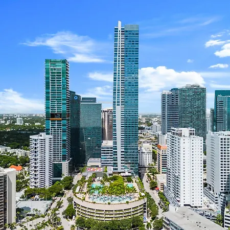 Live The Miami Experience In An Exclusive Condo 4S